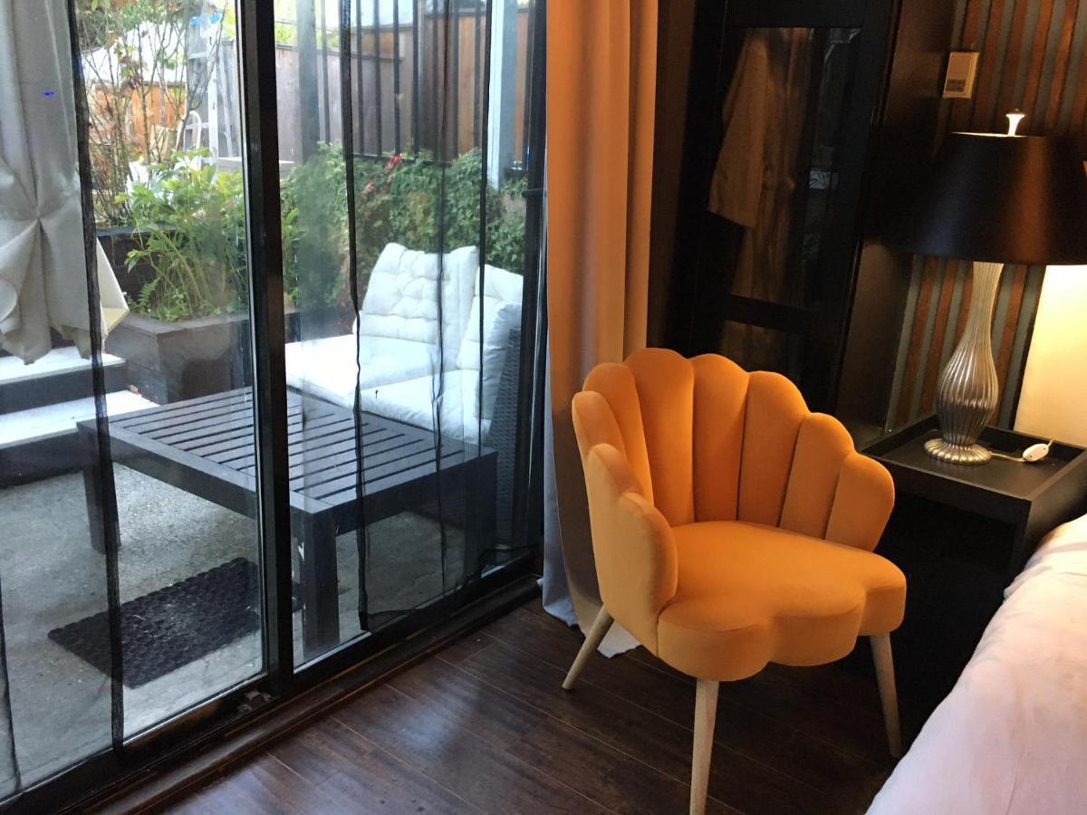 Style Basement Apartment Vancouver Exterior foto