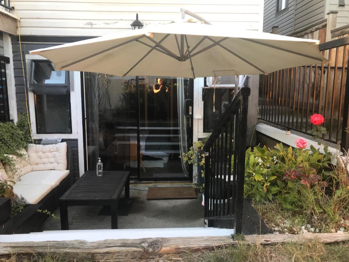 Style Basement Apartment Vancouver Exterior foto